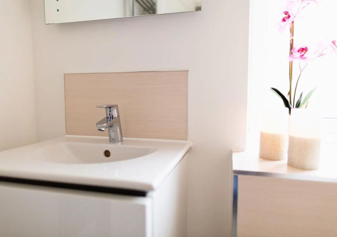 Stunning 2 Bed With Private Patio And Free Parking Villa Cheltenham United Kingdom